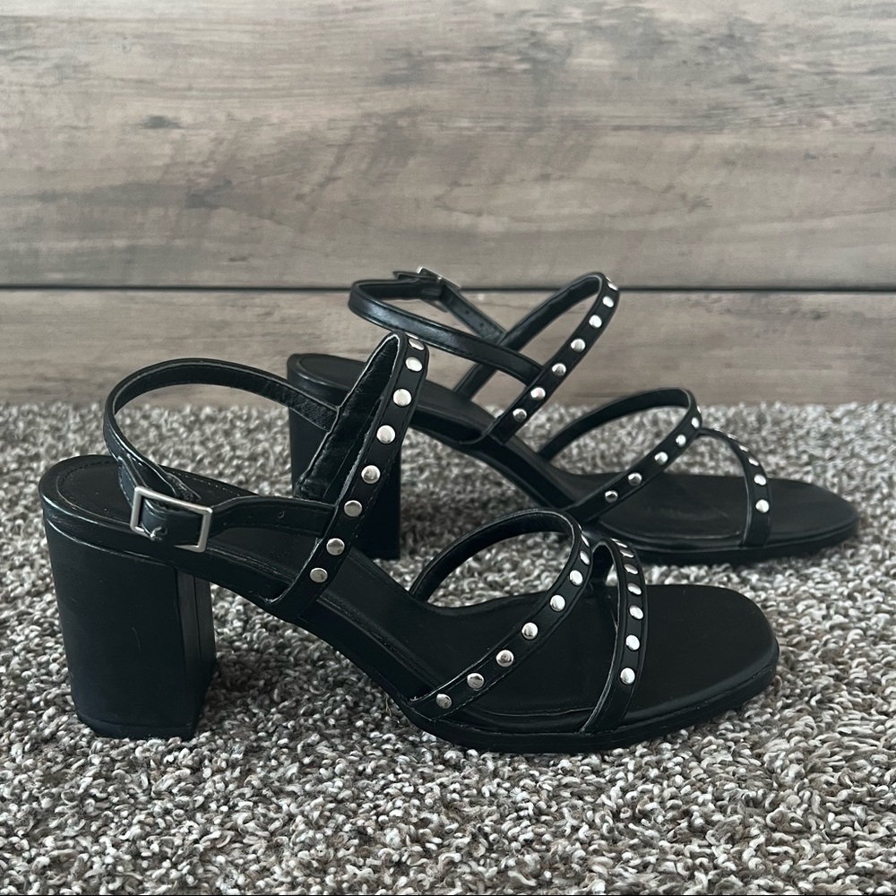 Women’s UO Mellie Strappy Heel, Black 8